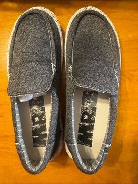 MR J Men’s Grey Slip-On Shoes